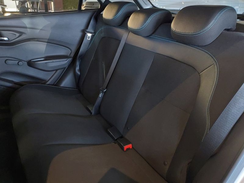 Chevrolet ONIX 1.4 MPFI LT 8V FLEX 4P MANUAL 2018/2019 BETIOLO NOVOS E SEMINOVOS LAJEADO / Carros no Vale
