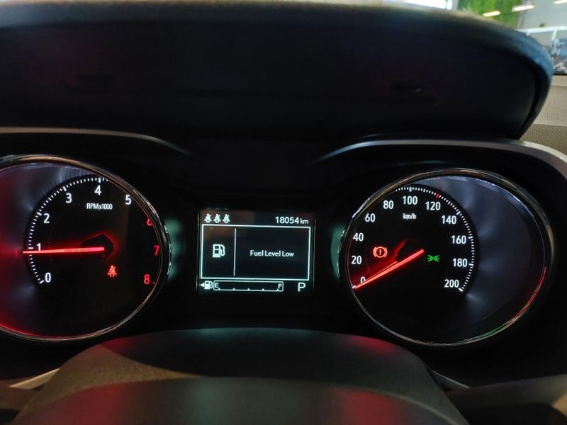 Chevrolet TRACKER 1.0 TURBO FLEX AUTOMÁTICO 2023/2024 BETIOLO NOVOS E SEMINOVOS LAJEADO / Carros no Vale