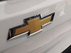Chevrolet TRACKER 1.0 TURBO FLEX AUTOMÁTICO 2023/2024 BETIOLO NOVOS E SEMINOVOS LAJEADO / Carros no Vale