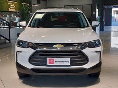Chevrolet TRACKER 1.0 TURBO FLEX AUTOMÁTICO 2023/2024 BETIOLO NOVOS E SEMINOVOS LAJEADO / Carros no Vale