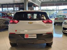 Chevrolet TRACKER 1.0 TURBO FLEX AUTOMÁTICO 2023/2024 BETIOLO NOVOS E SEMINOVOS LAJEADO / Carros no Vale