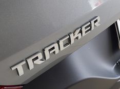 Chevrolet TRACKER 1.0 TURBO FLEX LT AUTOMÁTICO 2024/2025 BETIOLO NOVOS E SEMINOVOS LAJEADO / Carros no Vale