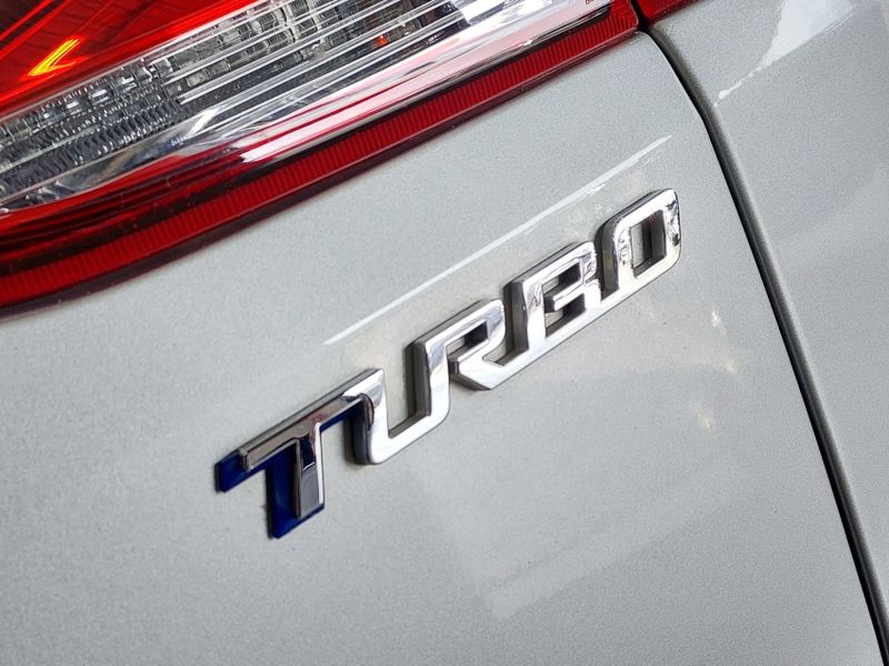 Chevrolet TRACKER 1.0 TURBO FLEX LT AUTOMÁTICO 2021/2021 BETIOLO NOVOS E SEMINOVOS LAJEADO / Carros no Vale