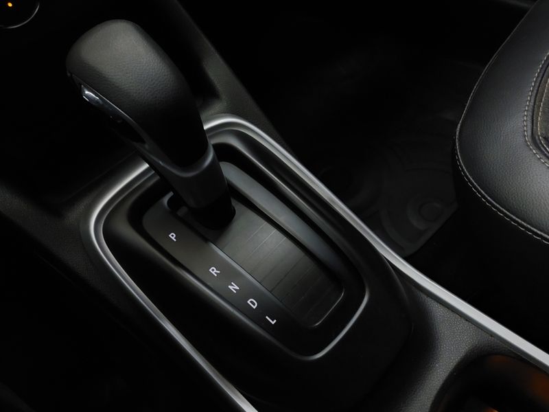 Chevrolet TRACKER 1.0 TURBO FLEX LTZ AUTOMÁTICO 2022/2022 BETIOLO NOVOS E SEMINOVOS LAJEADO / Carros no Vale