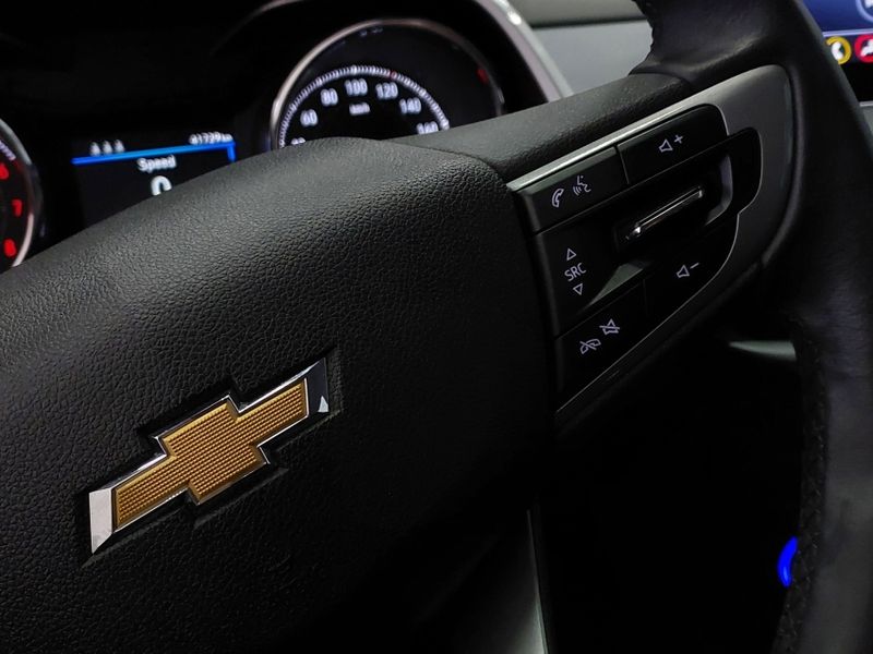 Chevrolet TRACKER 1.0 TURBO FLEX PREMIER AUTOMÁTICO 2021/2022 BETIOLO NOVOS E SEMINOVOS LAJEADO / Carros no Vale