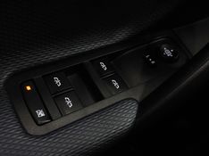 Chevrolet TRACKER 1.0 TURBO FLEX PREMIER AUTOMÁTICO 2021/2022 BETIOLO NOVOS E SEMINOVOS LAJEADO / Carros no Vale