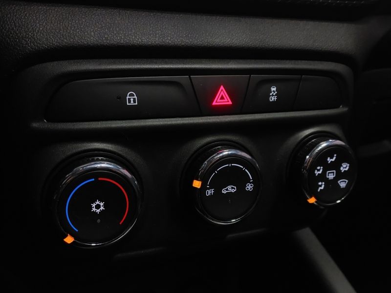 Chevrolet TRACKER 1.2 TURBO FLEX PREMIER AUTOMÁTICO 2023/2023 BETIOLO NOVOS E SEMINOVOS LAJEADO / Carros no Vale