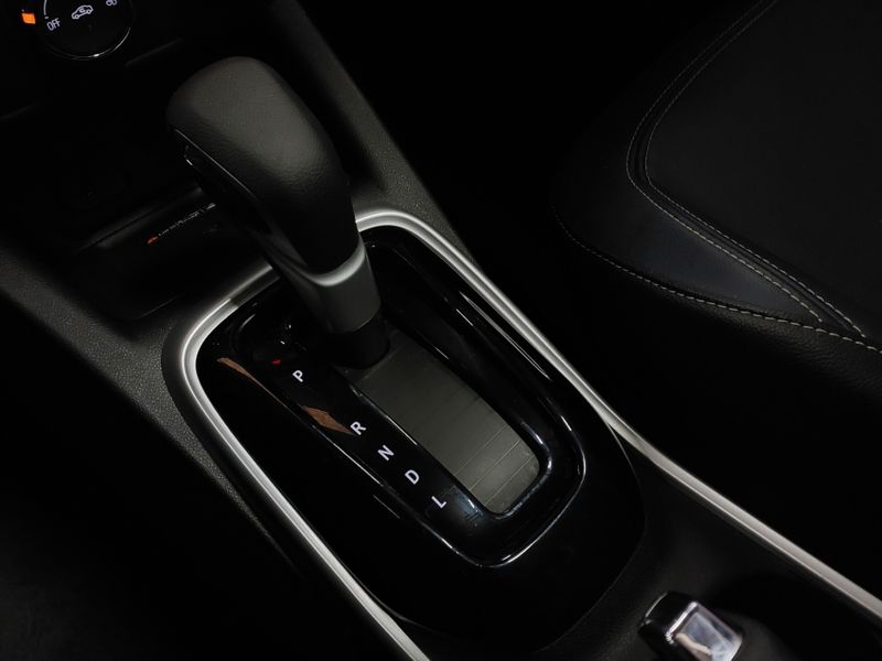 Chevrolet TRACKER 1.2 TURBO FLEX PREMIER AUTOMÁTICO 2023/2023 BETIOLO NOVOS E SEMINOVOS LAJEADO / Carros no Vale