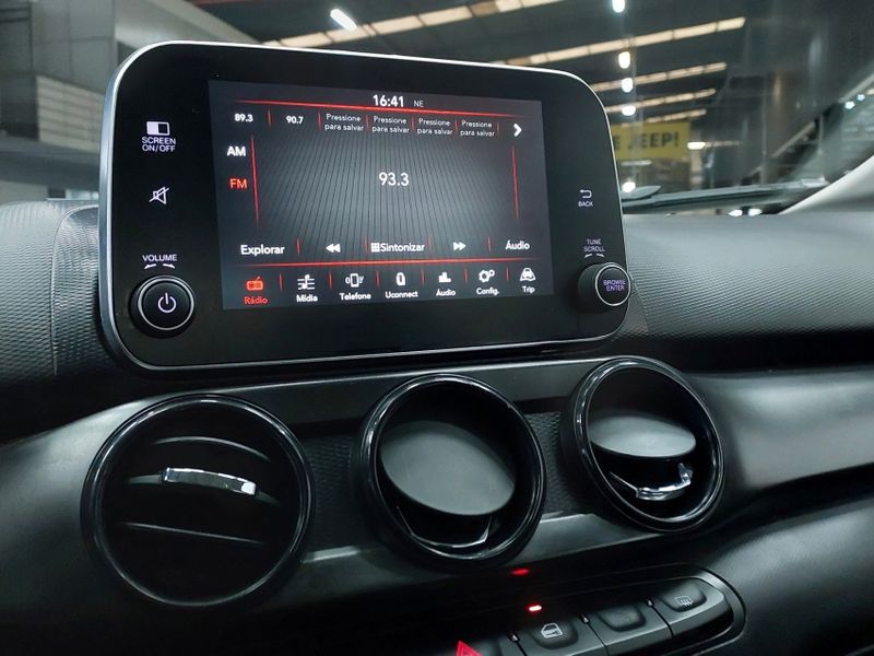 Fiat CRONOS 1.0 FIREFLY FLEX DRIVE MANUAL 2023/2024 BETIOLO NOVOS E SEMINOVOS LAJEADO / Carros no Vale
