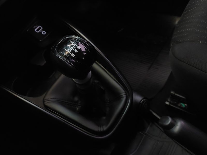Fiat CRONOS 1.3 FIREFLY FLEX DRIVE MANUAL 2022/2022 BETIOLO NOVOS E SEMINOVOS LAJEADO / Carros no Vale
