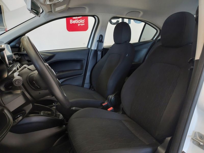 Fiat CRONOS 1.3 FIREFLY FLEX DRIVE MANUAL 2023/2024 BETIOLO NOVOS E SEMINOVOS LAJEADO / Carros no Vale