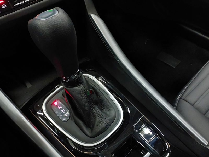 Fiat FASTBACK 1.0 TURBO 200 HYBRID AUDACE CVT 2024/2025 BETIOLO NOVOS E SEMINOVOS LAJEADO / Carros no Vale