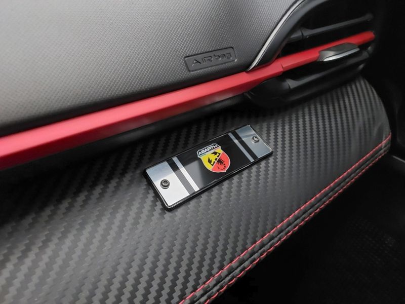 Fiat FASTBACK 1.3 TURBO 270 FLEX ABARTH AT6 2023/2024 BETIOLO NOVOS E SEMINOVOS LAJEADO / Carros no Vale