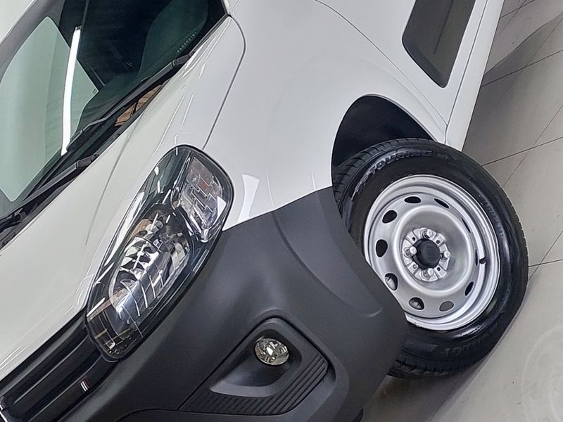 Fiat FIORINO 1.4 MPI FURGÃO ENDURANCE 8V FLEX 2P MANUAL 2022/2023 BETIOLO NOVOS E SEMINOVOS LAJEADO / Carros no Vale