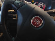 Fiat LINEA 1.8 ESSENCE 16V FLEX 4P MANUAL 2012/2013 BETIOLO NOVOS E SEMINOVOS LAJEADO / Carros no Vale
