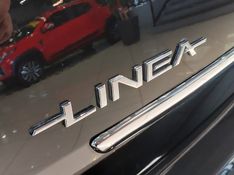 Fiat LINEA 1.8 ESSENCE 16V FLEX 4P MANUAL 2012/2013 BETIOLO NOVOS E SEMINOVOS LAJEADO / Carros no Vale