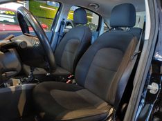 Fiat LINEA 1.8 ESSENCE 16V FLEX 4P MANUAL 2012/2013 BETIOLO NOVOS E SEMINOVOS LAJEADO / Carros no Vale