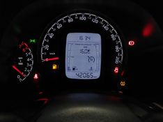 Fiat MOBI 1.0 EVO FLEX LIKE MANUAL 2022/2022 BETIOLO NOVOS E SEMINOVOS LAJEADO / Carros no Vale