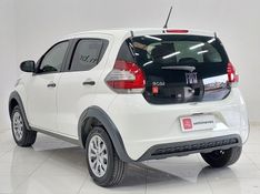 Fiat MOBI 1.0 EVO FLEX LIKE MANUAL 2022/2023 BETIOLO NOVOS E SEMINOVOS LAJEADO / Carros no Vale