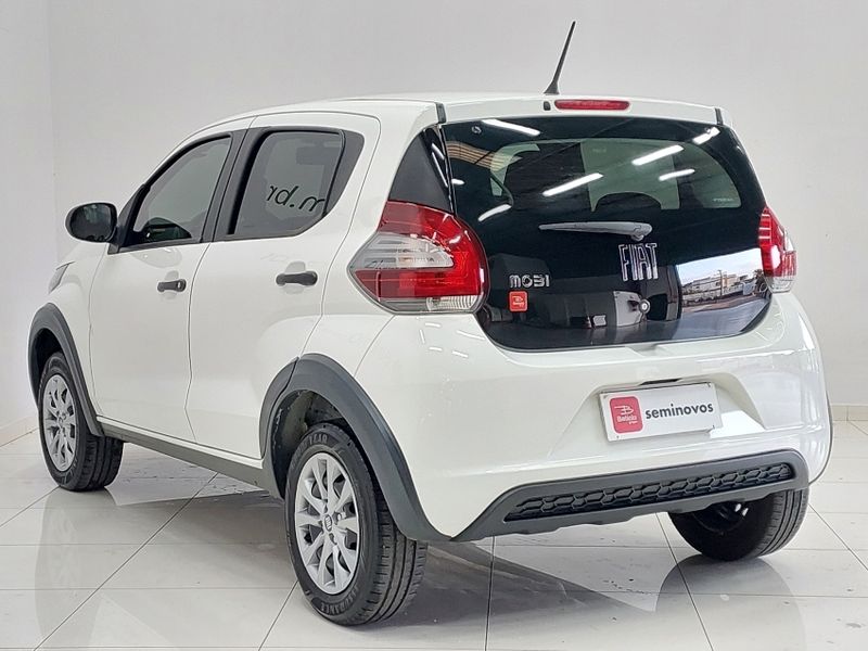 Fiat MOBI 1.0 EVO FLEX LIKE MANUAL 2022/2023 BETIOLO NOVOS E SEMINOVOS LAJEADO / Carros no Vale