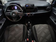 Fiat MOBI 1.0 EVO FLEX LIKE MANUAL 2022/2023 BETIOLO NOVOS E SEMINOVOS LAJEADO / Carros no Vale