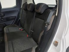 Fiat MOBI 1.0 EVO FLEX TREKKING MANUAL 2021/2022 BETIOLO NOVOS E SEMINOVOS LAJEADO / Carros no Vale