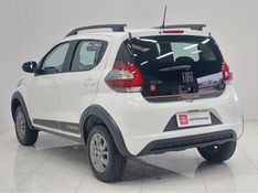 Fiat MOBI 1.0 FIREFLY FLEX TREKKING MANUAL 2024/2025 BETIOLO NOVOS E SEMINOVOS LAJEADO / Carros no Vale