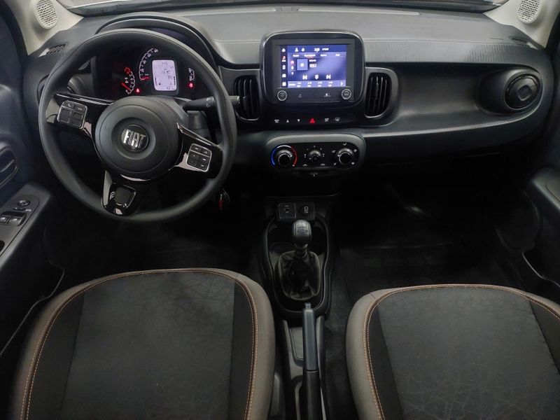 Fiat MOBI 1.0 FIREFLY FLEX TREKKING MANUAL 2024/2025 BETIOLO NOVOS E SEMINOVOS LAJEADO / Carros no Vale