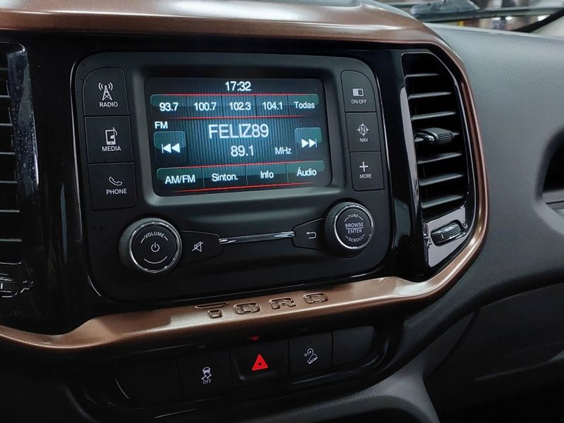 Fiat TORO 2.0 16V TURBO DIESEL VOLCANO 4WD AT9 2018/2019 BETIOLO NOVOS E SEMINOVOS LAJEADO / Carros no Vale