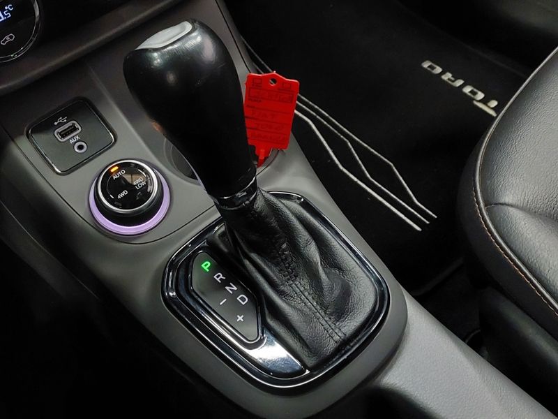 Fiat TORO 2.0 16V TURBO DIESEL VOLCANO 4WD AT9 2018/2019 BETIOLO NOVOS E SEMINOVOS LAJEADO / Carros no Vale