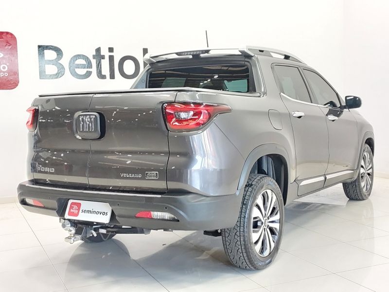 Fiat TORO 2.0 16V TURBO DIESEL VOLCANO 4WD AT9 2024/2024 BETIOLO NOVOS E SEMINOVOS LAJEADO / Carros no Vale
