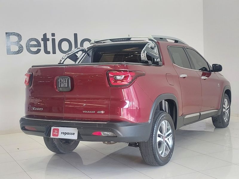 Fiat TORO 2.0 16V TURBO DIESEL VOLCANO 4WD AT9 2017/2017 BETIOLO NOVOS E SEMINOVOS LAJEADO / Carros no Vale