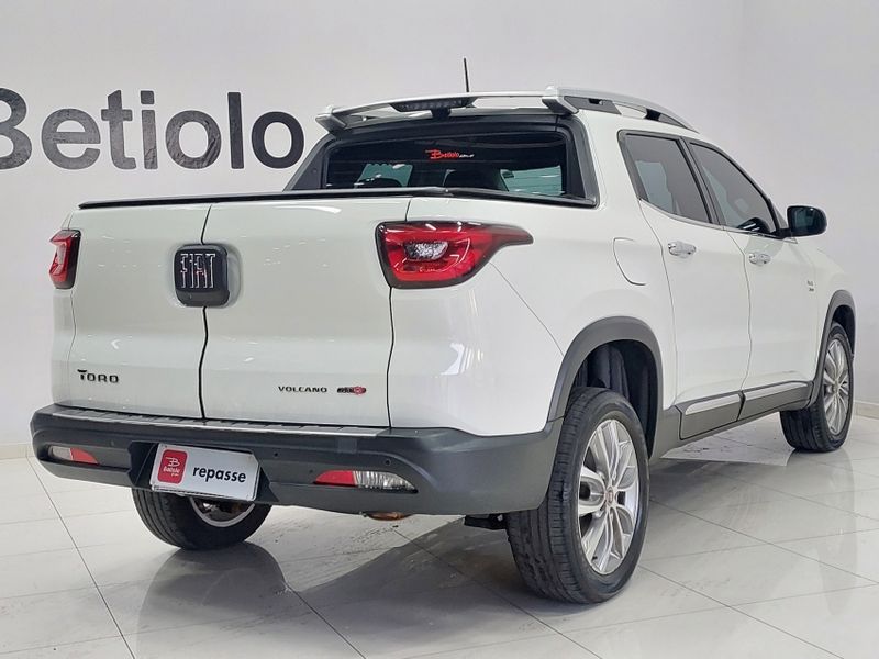 Fiat TORO 2.0 16V TURBO DIESEL VOLCANO 4WD AT9 2018/2019 BETIOLO NOVOS E SEMINOVOS LAJEADO / Carros no Vale