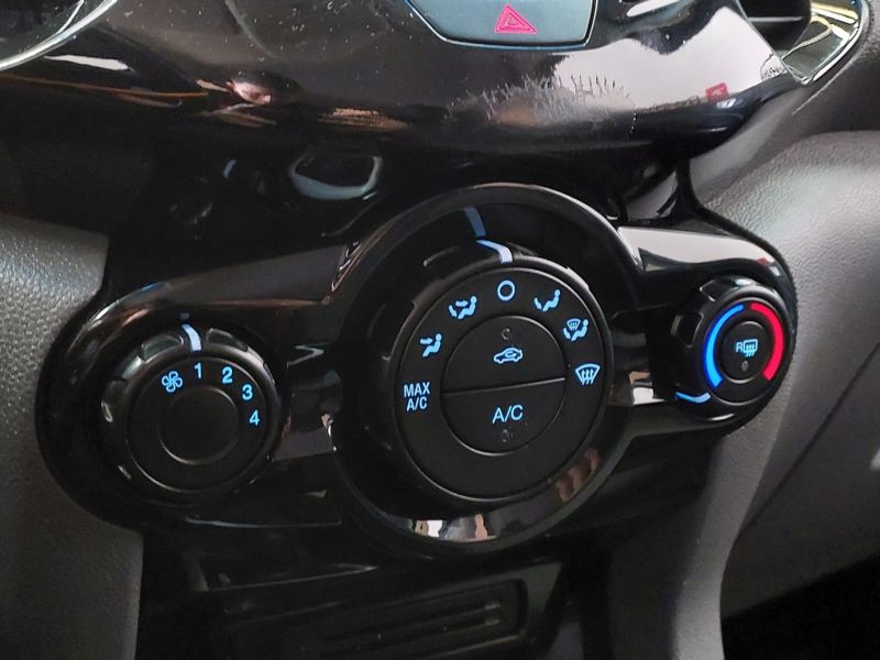 Ford ECOSPORT 2.0 FREESTYLE 16V FLEX 4P POWERSHIFT 2015/2015 BETIOLO NOVOS E SEMINOVOS LAJEADO / Carros no Vale