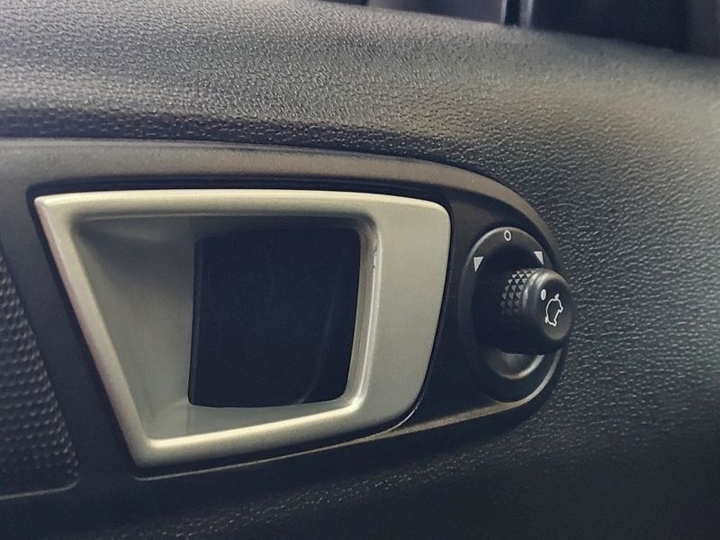 Ford ECOSPORT 2.0 FREESTYLE 16V FLEX 4P POWERSHIFT 2015/2015 BETIOLO NOVOS E SEMINOVOS LAJEADO / Carros no Vale