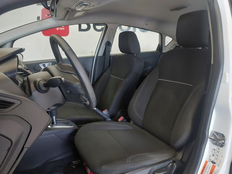 Ford FIESTA 1.6 SE HATCH 16V FLEX 4P POWERSHIFT 2013/2014 BETIOLO NOVOS E SEMINOVOS LAJEADO / Carros no Vale
