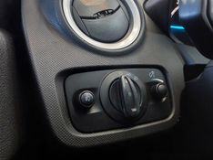 Ford FIESTA 1.6 SE HATCH 16V FLEX 4P POWERSHIFT 2013/2014 BETIOLO NOVOS E SEMINOVOS LAJEADO / Carros no Vale