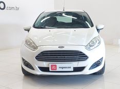 Ford FIESTA 1.6 SE HATCH 16V FLEX 4P POWERSHIFT 2013/2014 BETIOLO NOVOS E SEMINOVOS LAJEADO / Carros no Vale