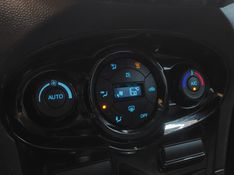 Ford FIESTA 1.6 TITANIUM SEDAN 16V FLEX 4P POWERSHIFT 2013/2014 BETIOLO NOVOS E SEMINOVOS LAJEADO / Carros no Vale