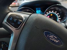 Ford FIESTA 1.6 TITANIUM SEDAN 16V FLEX 4P POWERSHIFT 2013/2014 BETIOLO NOVOS E SEMINOVOS LAJEADO / Carros no Vale