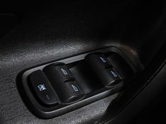 Ford FIESTA 1.6 TITANIUM SEDAN 16V FLEX 4P POWERSHIFT 2013/2014 BETIOLO NOVOS E SEMINOVOS LAJEADO / Carros no Vale