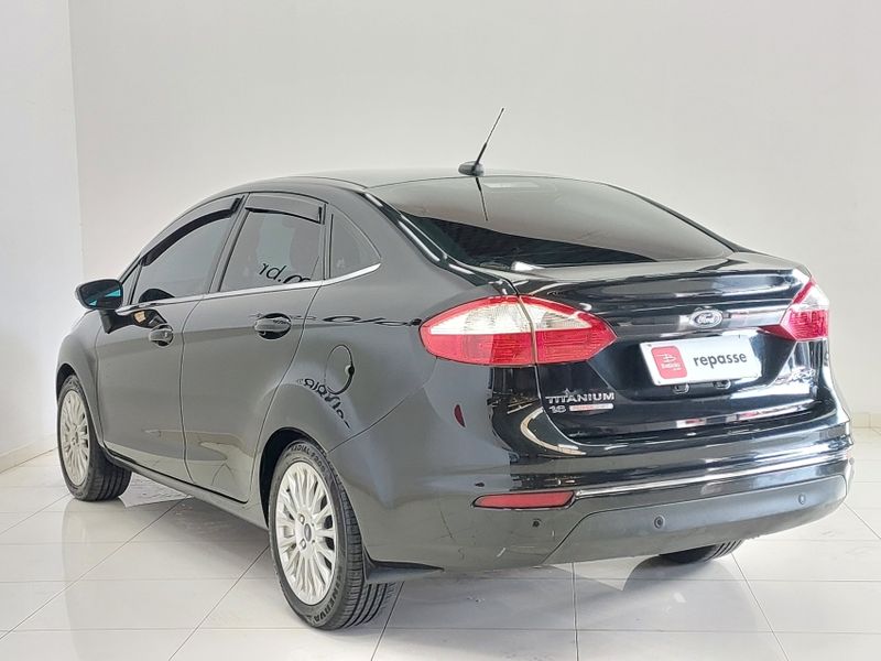 Ford FIESTA 1.6 TITANIUM SEDAN 16V FLEX 4P POWERSHIFT 2013/2014 BETIOLO NOVOS E SEMINOVOS LAJEADO / Carros no Vale