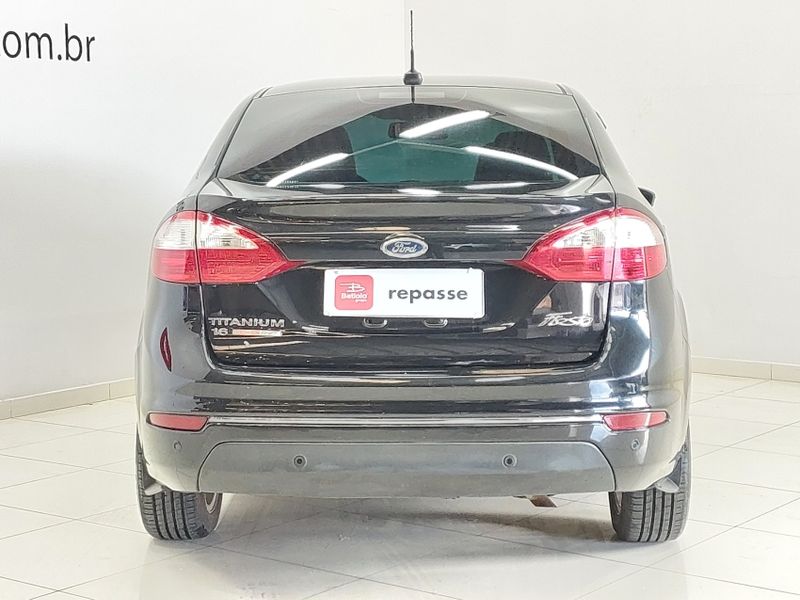 Ford FIESTA 1.6 TITANIUM SEDAN 16V FLEX 4P POWERSHIFT 2013/2014 BETIOLO NOVOS E SEMINOVOS LAJEADO / Carros no Vale