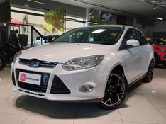 Ford FOCUS 2.0 TITANIUM SEDAN 16V FLEX 4P POWERSHIFT 2014/2014 BETIOLO NOVOS E SEMINOVOS LAJEADO / Carros no Vale
