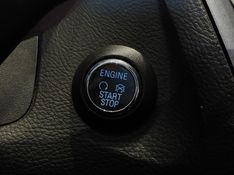 Ford FOCUS 2.0 TITANIUM SEDAN 16V FLEX 4P POWERSHIFT 2014/2014 BETIOLO NOVOS E SEMINOVOS LAJEADO / Carros no Vale