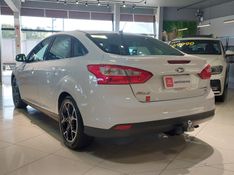 Ford FOCUS 2.0 TITANIUM SEDAN 16V FLEX 4P POWERSHIFT 2014/2014 BETIOLO NOVOS E SEMINOVOS LAJEADO / Carros no Vale