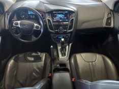 Ford FOCUS 2.0 TITANIUM SEDAN 16V FLEX 4P POWERSHIFT 2014/2014 BETIOLO NOVOS E SEMINOVOS LAJEADO / Carros no Vale
