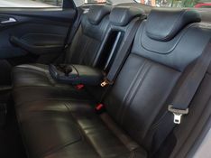 Ford FOCUS 2.0 TITANIUM SEDAN 16V FLEX 4P POWERSHIFT 2014/2014 BETIOLO NOVOS E SEMINOVOS LAJEADO / Carros no Vale