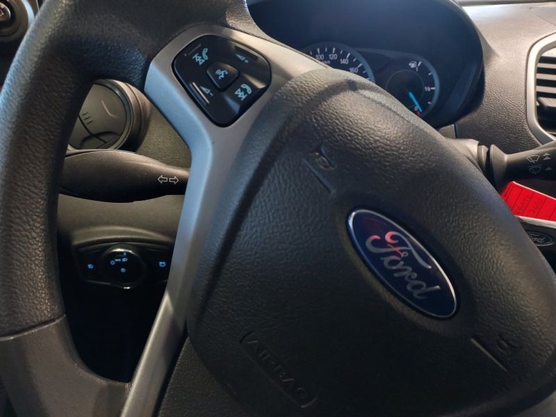 Ford KA 1.5 TI-VCT FLEX SE PLUS MANUAL 2020/2021 BETIOLO NOVOS E SEMINOVOS LAJEADO / Carros no Vale