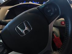 Honda CIVIC 2.0 LXR 16V FLEX 4P AUTOMÁTICO 2013/2014 BETIOLO NOVOS E SEMINOVOS LAJEADO / Carros no Vale